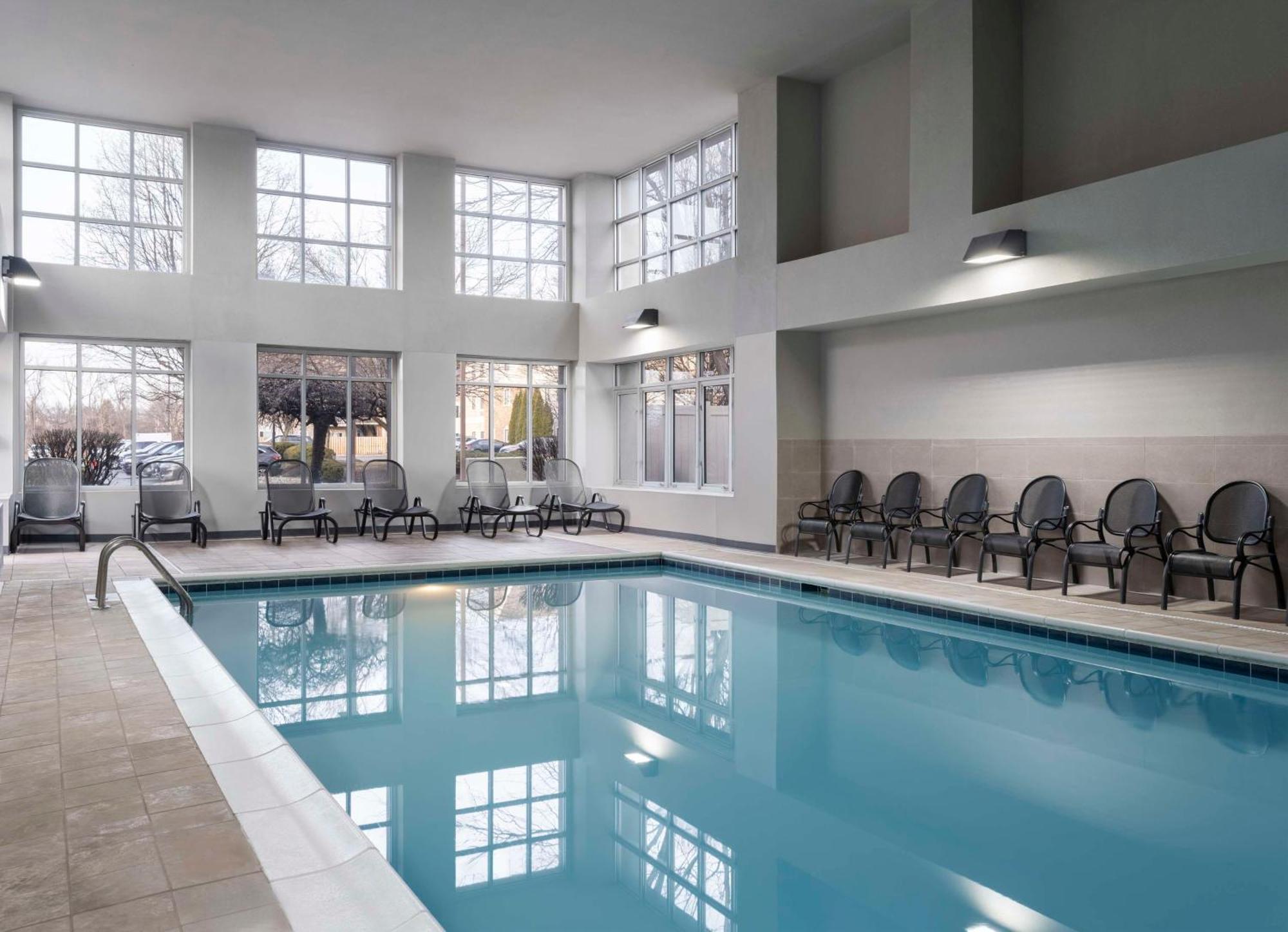 Homewood Suites Columbus - Airport Exterior foto